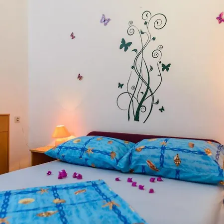 Nela Apartament *