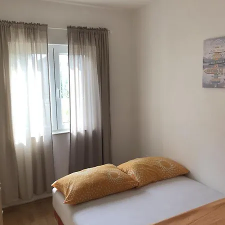 Appartement Nela *